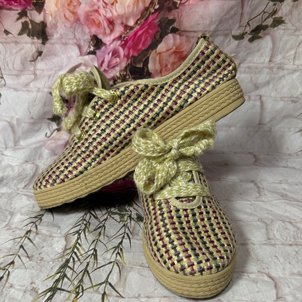 Stylish Multicolor Woven Women's Shoes